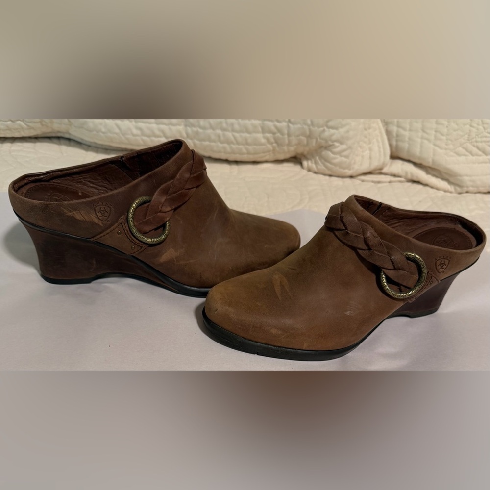 Women’s Ariat Brown Leather Wedge Mules Size 7.5